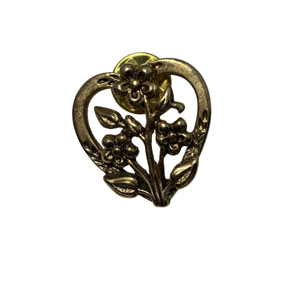 Vintage Signed Camco Gold Tone Floral Bouquet Heart Love Brooch Lapel Pin